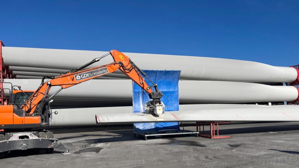 Corte y reciclaje palas aerogeneradores GRANDE